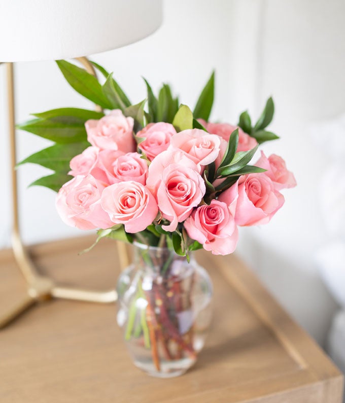 F-209_A4.jpg One Dozen Light Pink Roses - Image 5