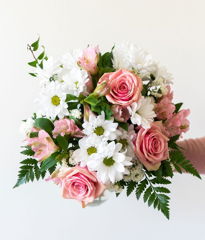 F-260_A1.jpg Dreaming in Daisies Bouquet - Deluxe - Image 2