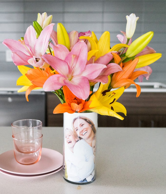 F-667_A4.jpg Stunning Lily Bouquet - Image 5