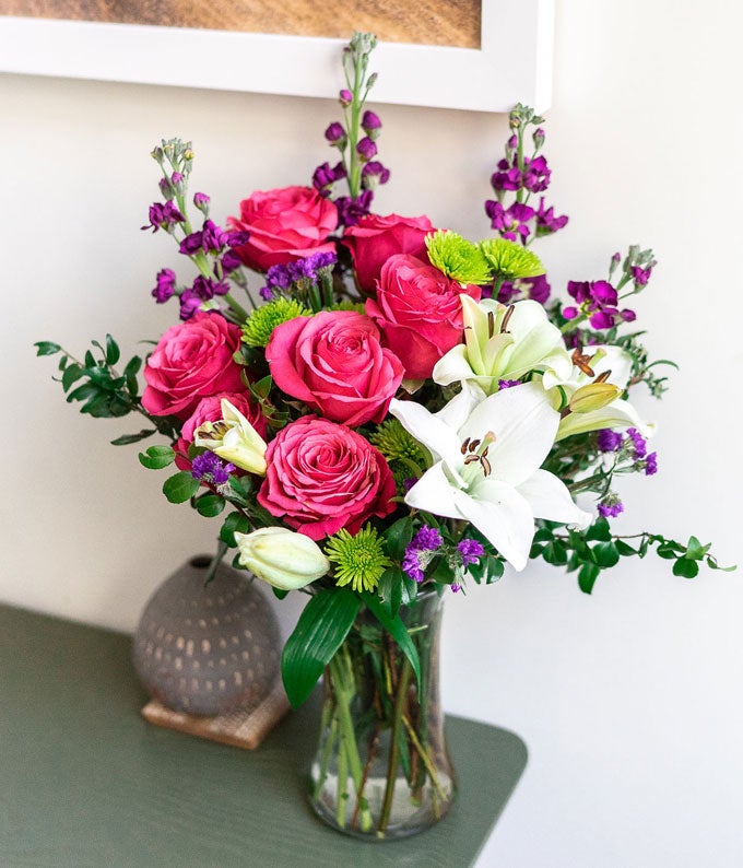 T17M100-2_A1.jpg Bold & Beautiful Bouquet - Image 2