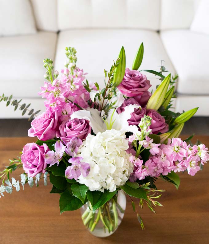 T18M205_A2.jpg Beautiful Treasure Bouquet - Image 3