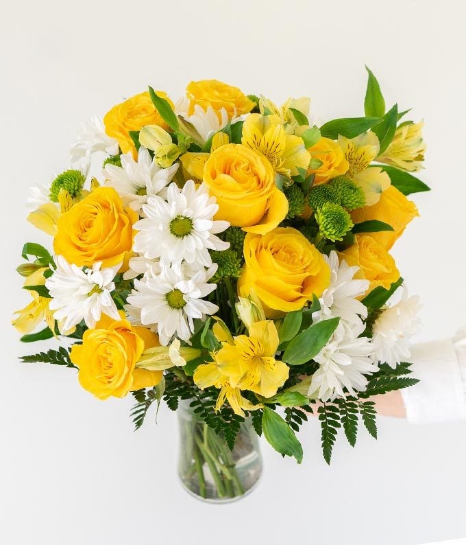 V7034_A1.jpg Sunny Thoughts Bouquet - Image 2
