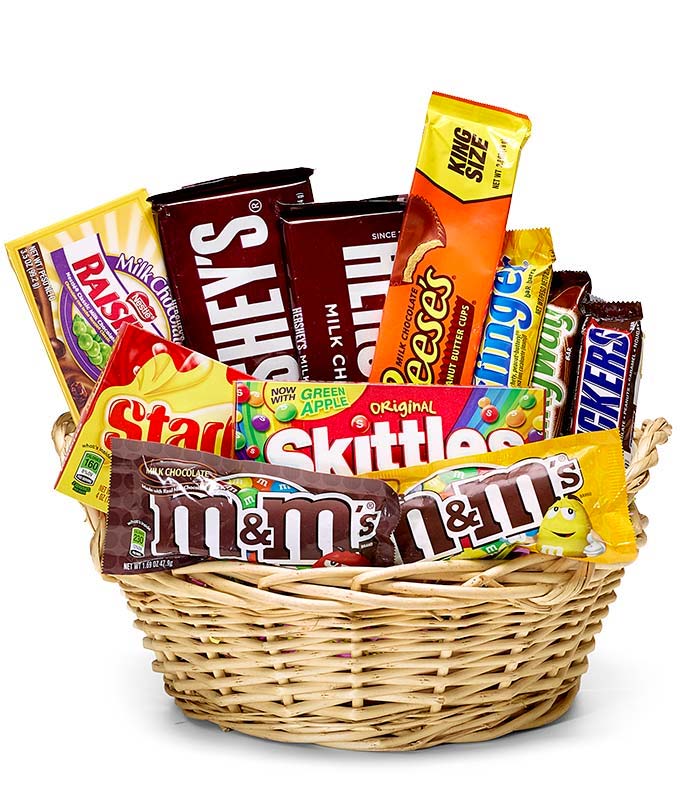 V7242.jpg Everyone's Favorite Candy Basket